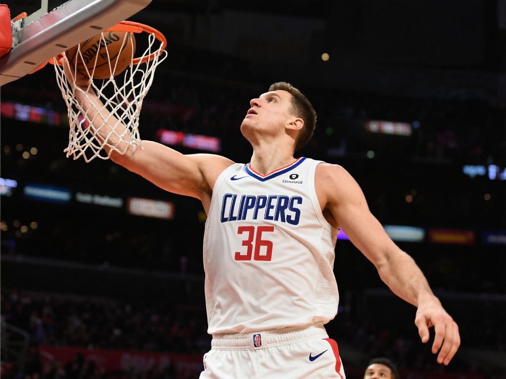 从数据来看，祖巴茨在最近五场比赛中的篮板